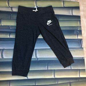 Adidas Cropped Lounge Pants Heathered Black Big kids Size Large.